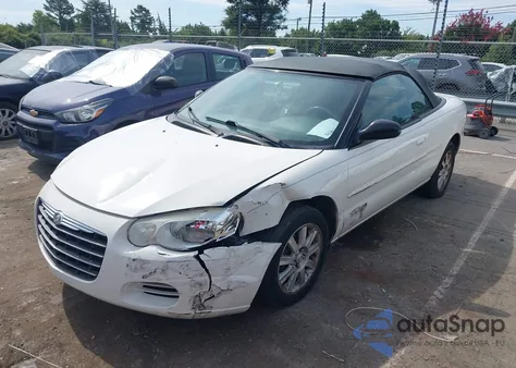 2004 Chrysler Sebring Gtc z USA, uszkodzony, nr VIN 1C3EL75R54N269041